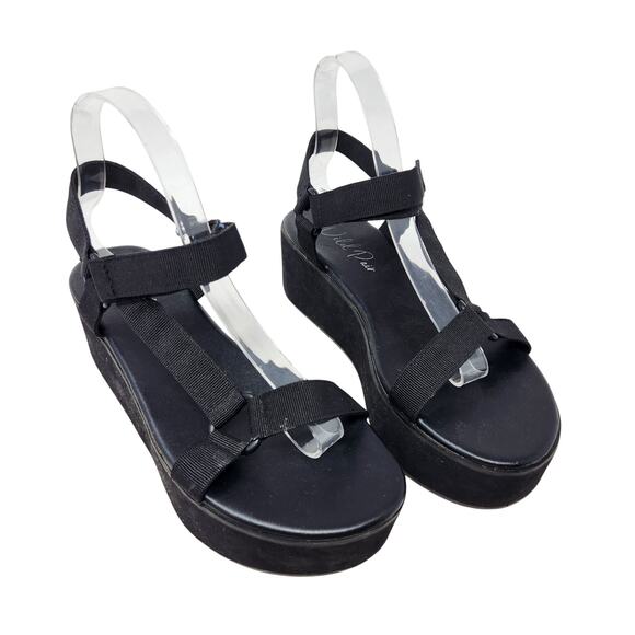Wild Pair Shoes - Wild Pair Sawyer Women's Fabric Sporty Slide On Sandals Black Shoe Size 8